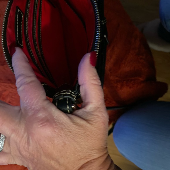 Black leather crossbody bag - Picture 4 of 4